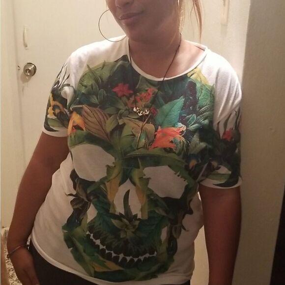 Used Nature skull tshirt  - Picture 1 of 7